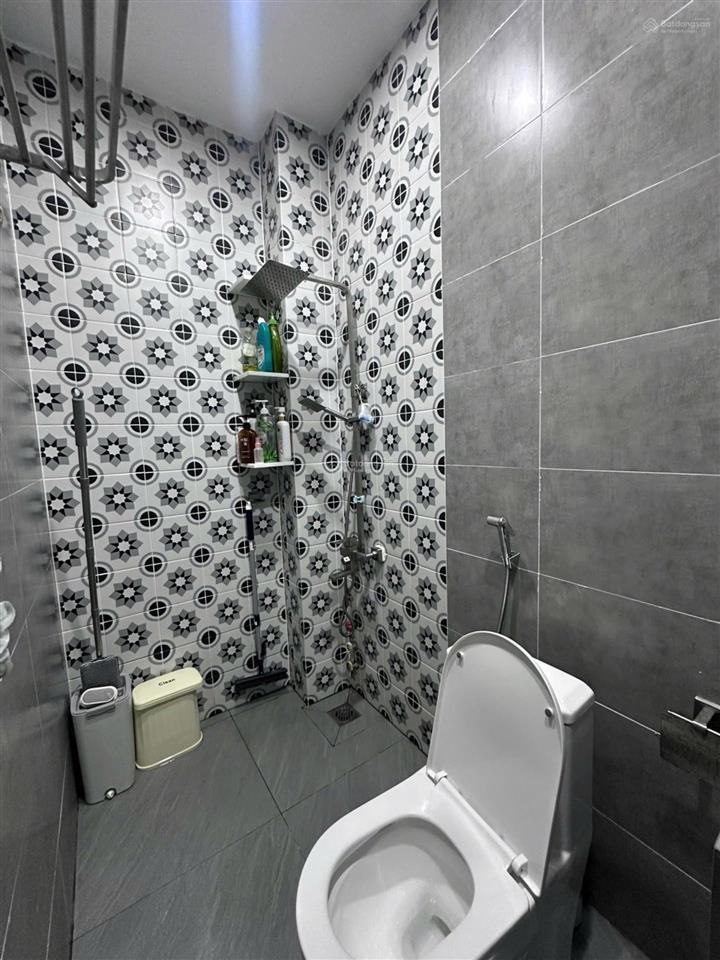 Bán nhà đường tân quý (gần siêu thị aeon), 6,8 tỷ/53m2 (4,3x13m)/3pn2wc, tặng kèm nội thất.