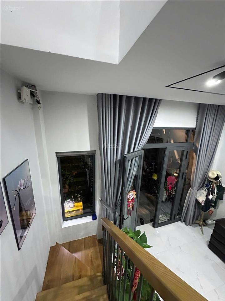 Bán nhà đường tân quý (gần siêu thị aeon), 6,8 tỷ/53m2 (4,3x13m)/3pn2wc, tặng kèm nội thất.