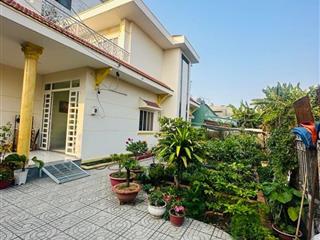 Bán Biệt thự liền kề Hóc Môn Thới Tam Thôn 17. Sổ Hồng 1300m2, 5PN, 2 tầng. Giá 9 tỷ.