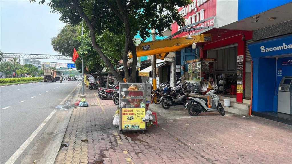 Bán nhà Măt Tiền  TÔ KÝ Q12 5 X20 3lầu thuê 1 tỷ / 1 năm