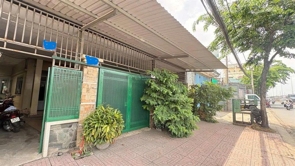 Bán nha nhà Măt Tiền P TMT Q12 [ 10 X 25]  11,5 TỶ