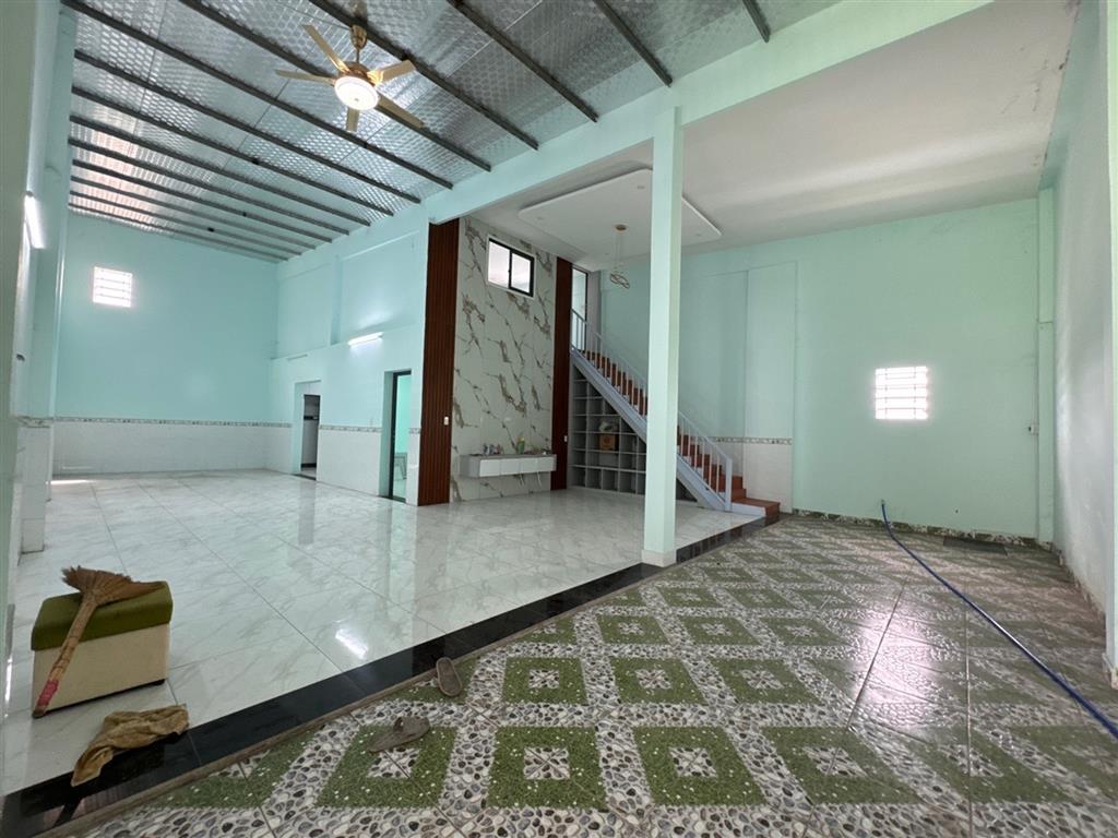 Bán nhanh nhà Xưởng HM 400M2 chỉ 6,5 tỷ