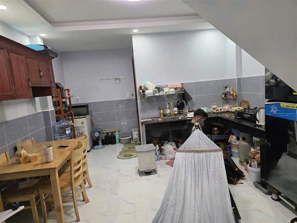 Bán nhà Măt Tiền Đông hưng thuân42  q12 48m2 2 tầng 5,9 tỷ