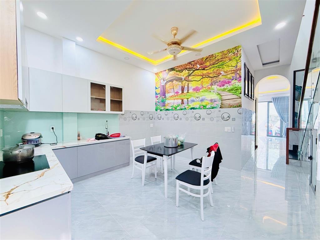 Bán nhà Nguyễn ảnh thủ q12 79 m2 2 tầng ngang 5m chỉ 4 tỷ 3