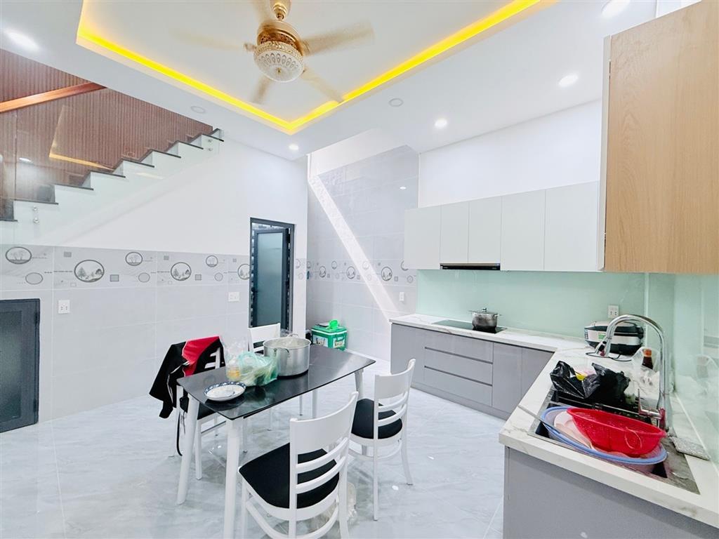 Bán nhà Nguyễn ảnh thủ q12 79 m2 2 tầng ngang 5m chỉ 4 tỷ 3
