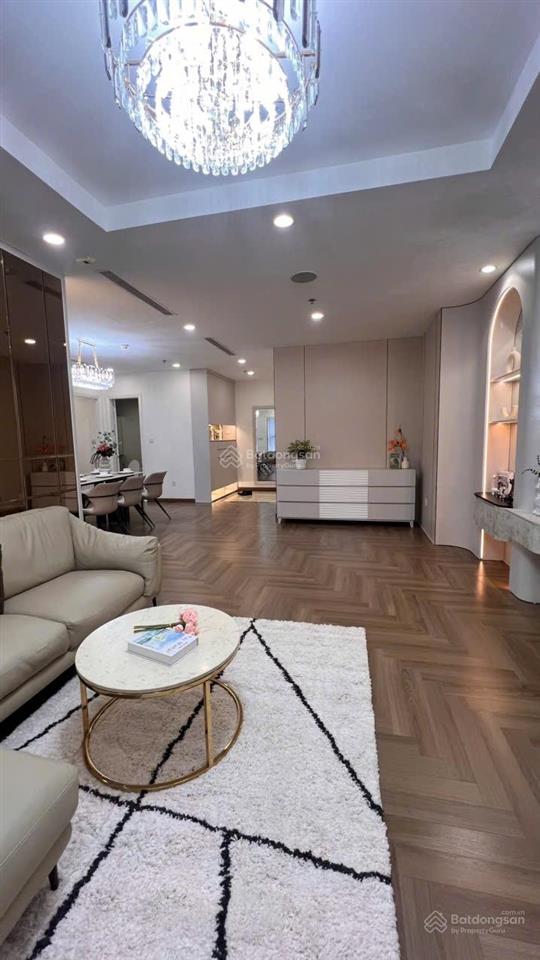 Rẻ nhất thị trường! bán cc 2 phòng ngủ 80m2, giá 9 tỷ tại park hill times city