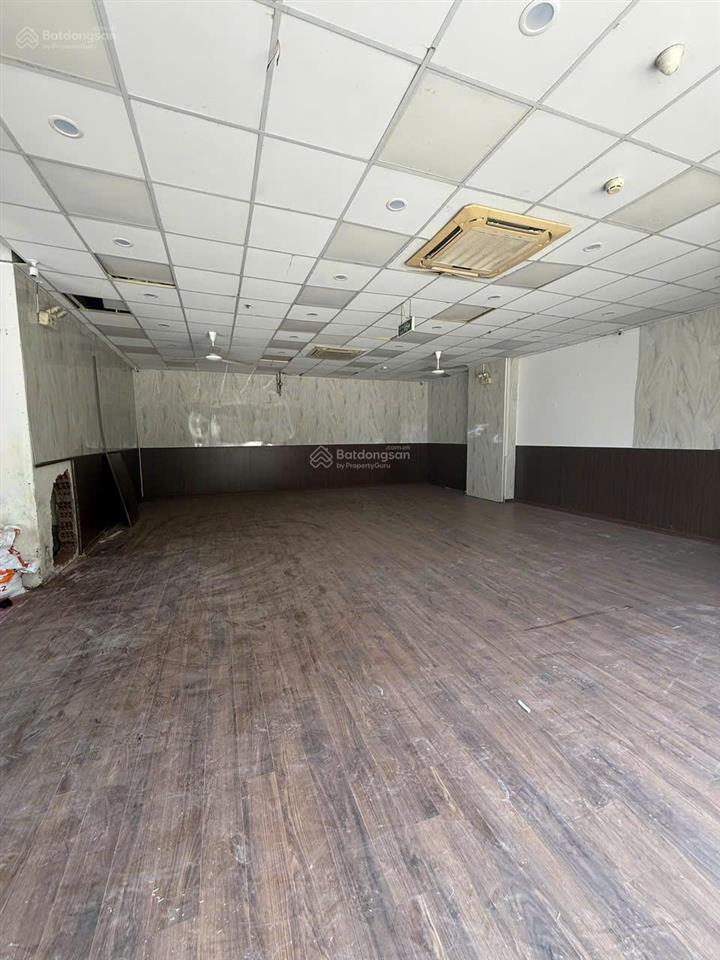 Hiếm!! cho thuê shophouse tầng 1 tòa t7 diện tích 80m2 giá chỉ 35tr/tháng, vị trí trung tâm.