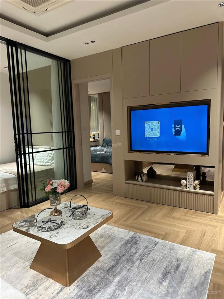 1 căn sân vườn đang bán giá 12.9 tỷ, diện tích 110m2 tại park hill times city siêu đẹp