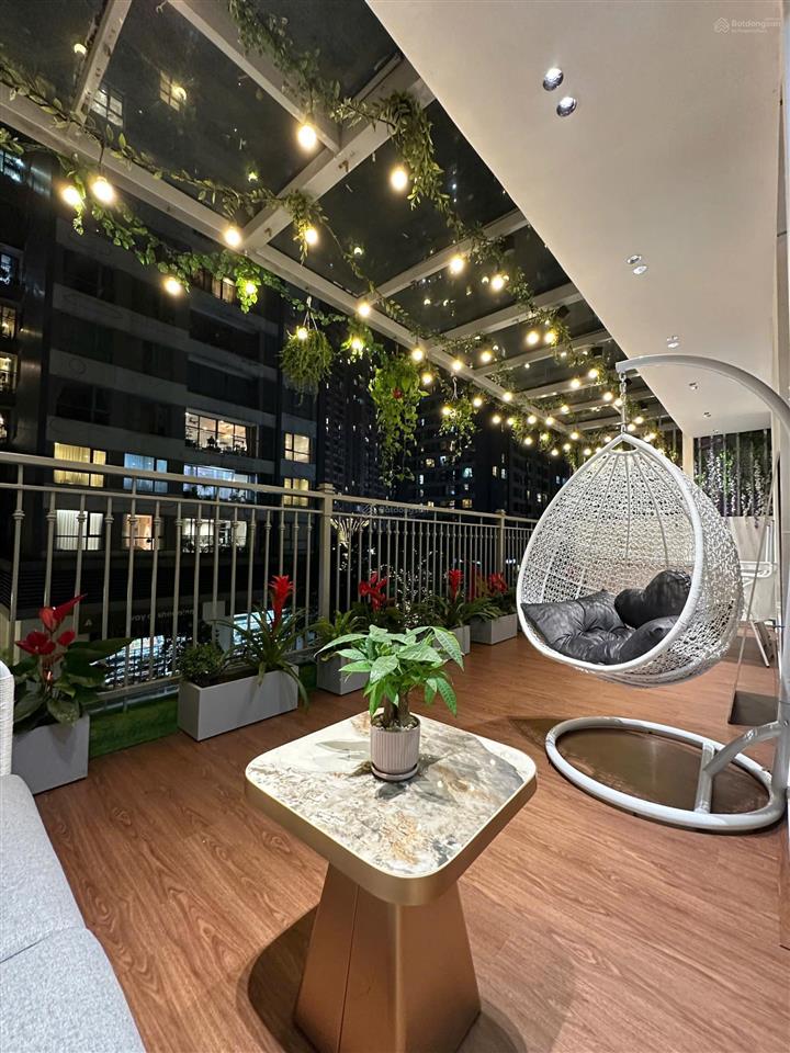 1 căn sân vườn đang bán giá 12.9 tỷ, diện tích 110m2 tại park hill times city siêu đẹp