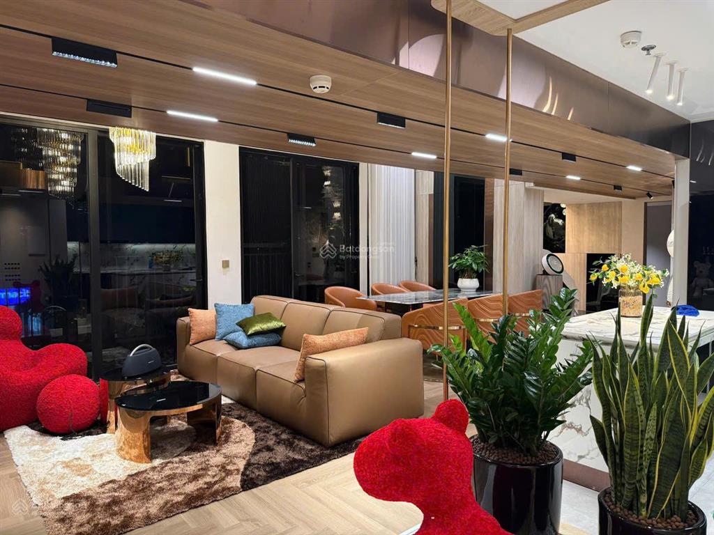 Bán duplex diện tích 230m2, 5pn, 2wc tại park hill premium, times city, giá siêu hời 28 tỷ vnd
