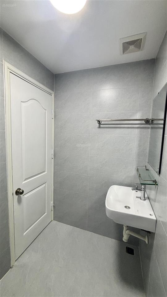 Chính chủ bán căn hộ chung cư 103m2, tại phường định công, hà nội