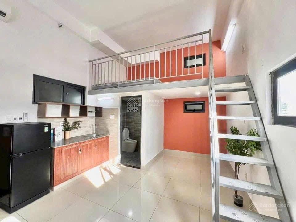 Nhà mới xây cơ gác ngay hồ con rùa  cv lê văn tám  võ thị sáu q1