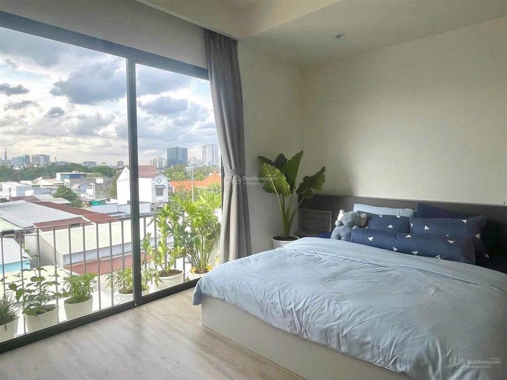 Pass phòng gấp ngay âu cơ tân phú thang máy bảo vệ