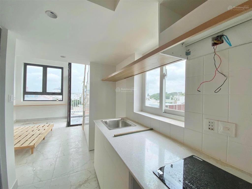 Trống lại phòng gác duplex bancol ngay đh ueh csb nguyễn tri phương q10