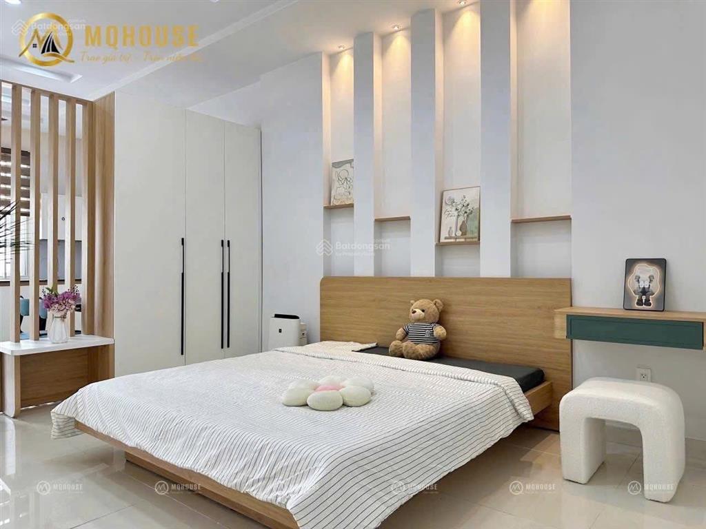 Cho thuê căn hộ ban công 40m2 ngay vòng xoay dân chủ cmt8  có máy giặt riêng