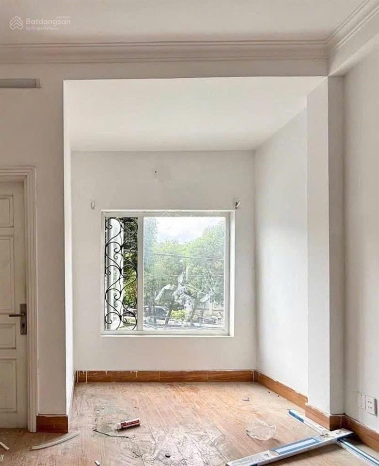 Nhà mới xây ngay âu cơ  đh văn hiến luỹ bán bích