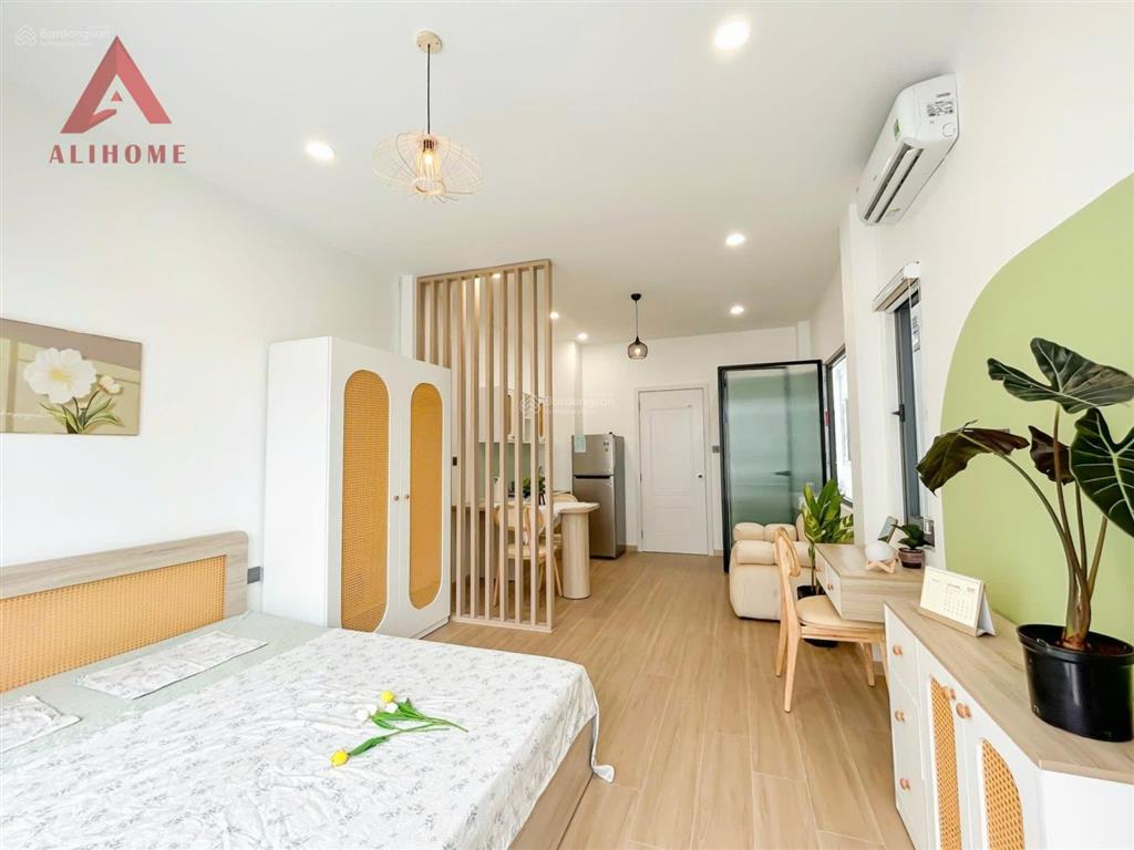 Mình pass gấp phòng ban công máy giặt riêng  toà chdv có bảo vệ 24/24