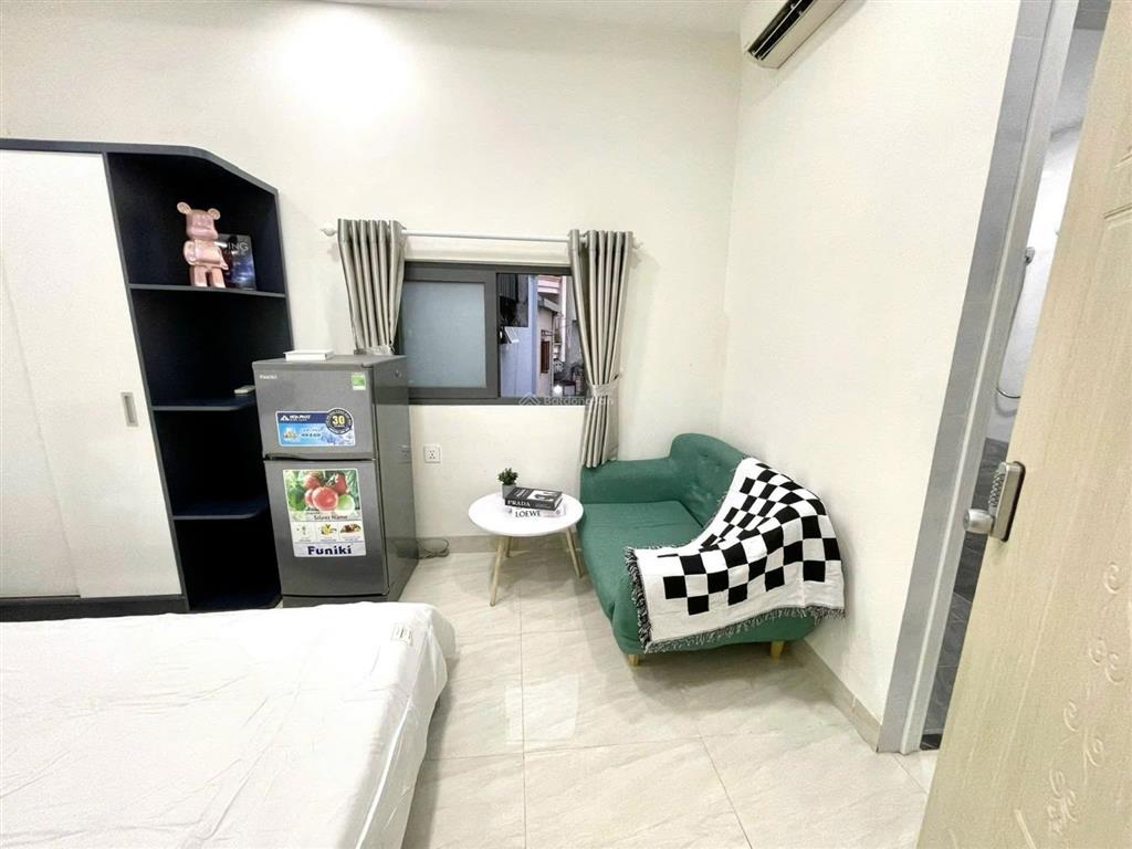 Căn hộ mini thang máy giá rẻ  ngay vòng xoay dân chủ cmt8 q3 q10