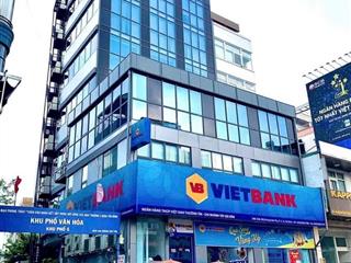 Siêu hiếm, siêu rẻ. mt 5.5m hoàng văn thụ. dài 27m cn 135m2. 4 tầng. hđt 110tr. giá chỉ 26 tỷ