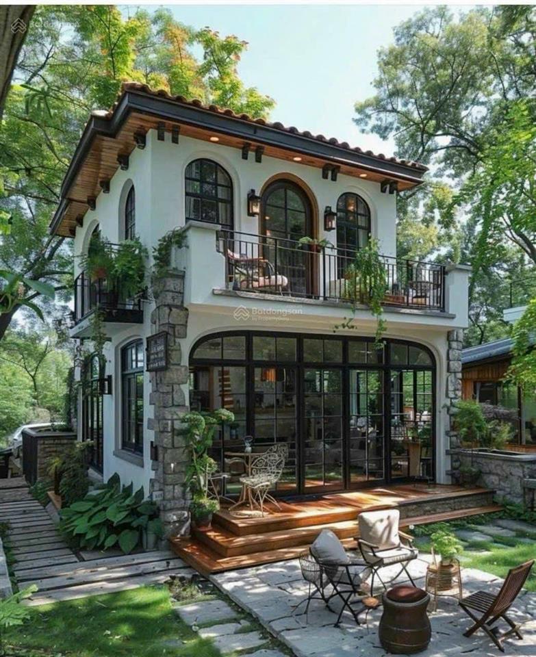 Chỉ một 02. nhà mt 10,5m thạch thị thanh. dài 22m cn 220m2. nhà mới siêu đẹp. hđt 180tr. chỉ 47ty