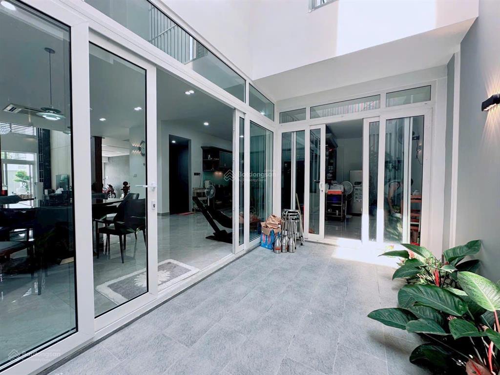 Toà hầm 7 tầng mt 8.7m chỉ 65,4 tỷ. mt đẹp nguyễn phi khanh, dài 25m. cn 210m2. hđt 250tr. sieuhot