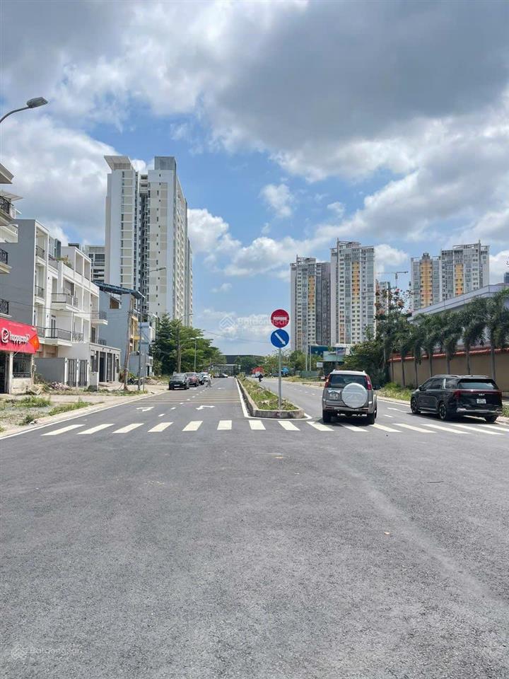 150tr/m2, đường nhánh trần não, kế bên dự án thủ thiêm trung tâm tài chính, 380m2, giá 54.5 tỷ