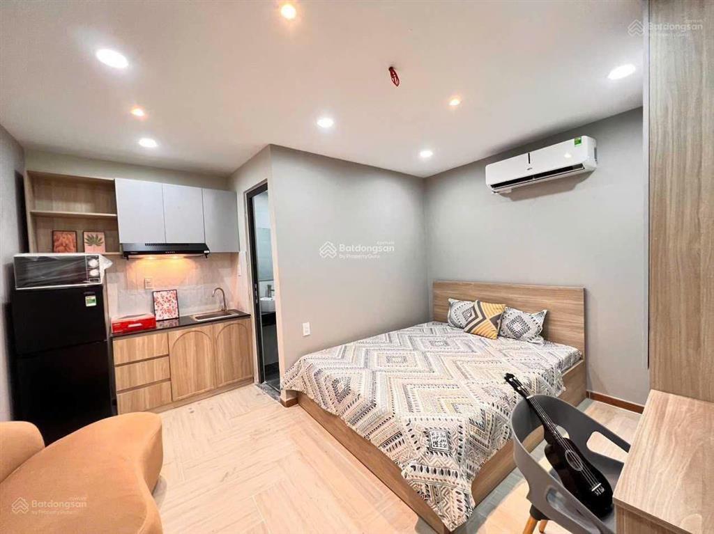 Chdv lê quang định, dt 10x21m, 5 tầng, hdt 195tr/th [tin thật 100%]