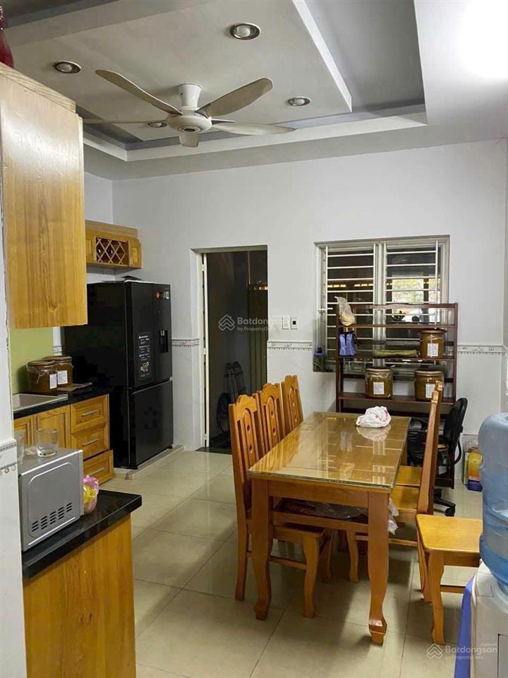 1040 phạm văn đồng, hiệp bình, thủ đức, dt 4.4x22m 3 tầng, shr, giá 15 tỷ