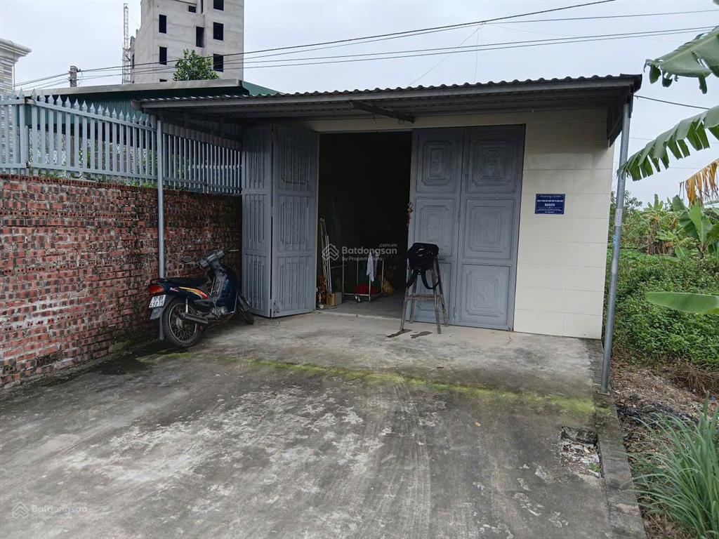 Nhà mặt tiền 5m, đường ql39a contenner, đối diện sông diện tích 230m2