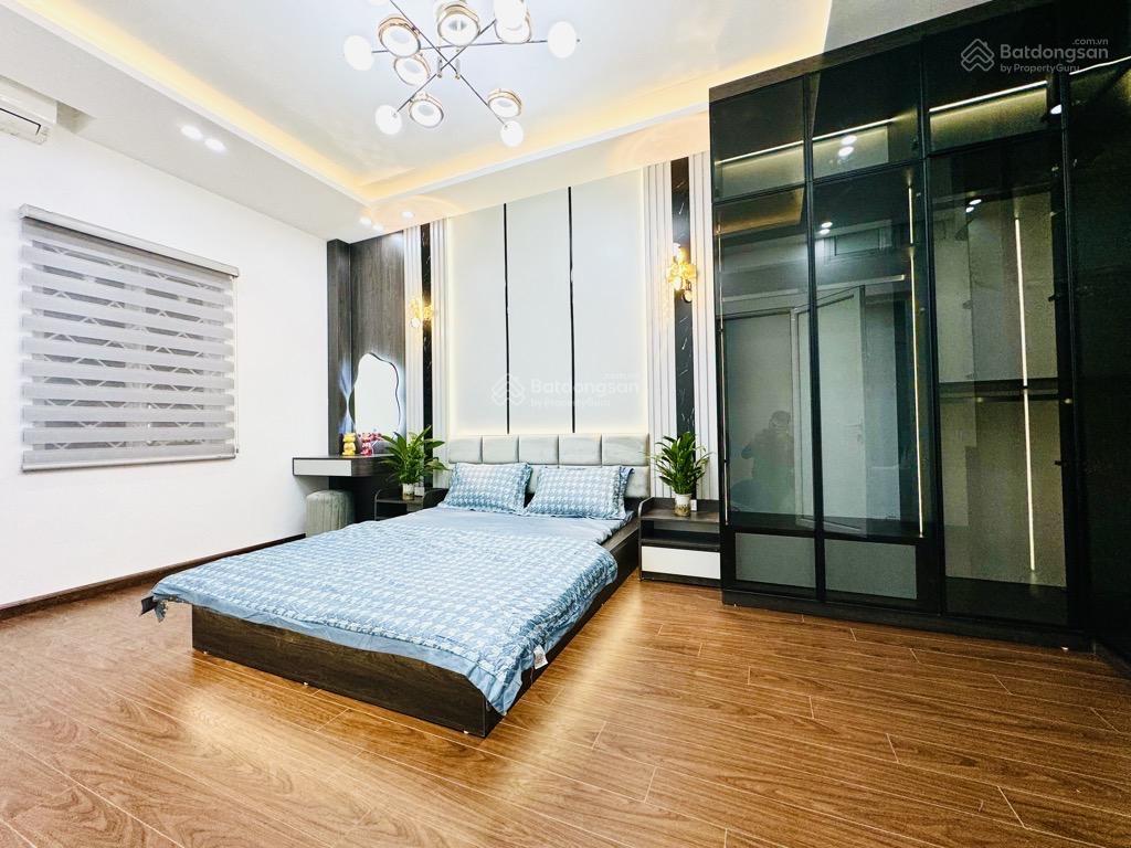 Bán nhà cầu giấy 62m2 5 tầng  lô góc  ngõ thông kinh doanh  ô tô 5 tạ đỗ cửa  chỉ 15.5tỷ