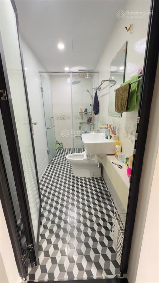 Nhà đẹp cầu giấy 48m2, 5 tầng, ngõ nông rộng, 40m ôtô, nhà đẹp ở luôn, full nội thất, chỉ hơn 9 tỷ