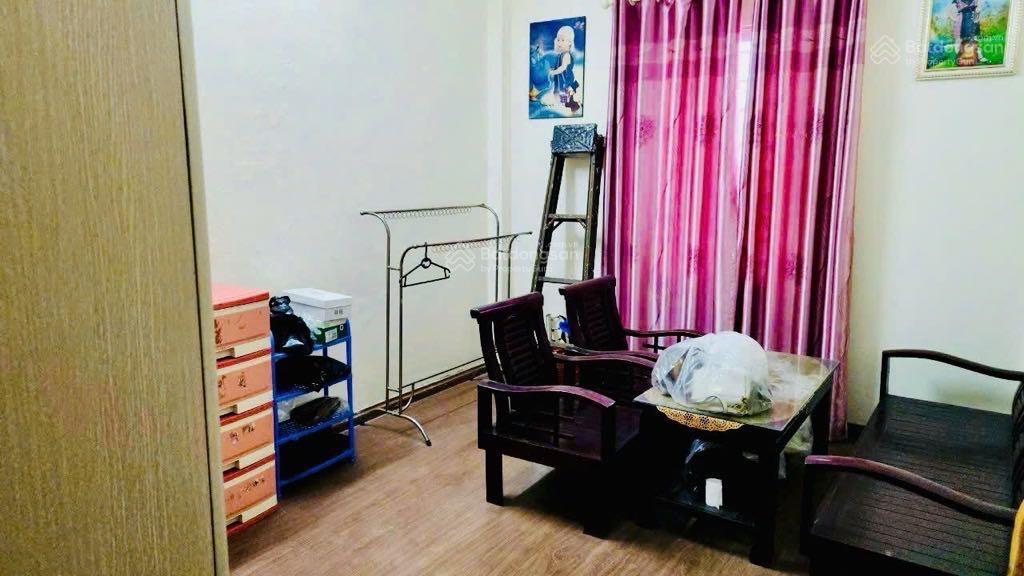 Cầu giấy 61m2, 5 tầng  diện tích rộng  lô góc  ô chờ thang  chỉ nhỉnh 9 tỷ