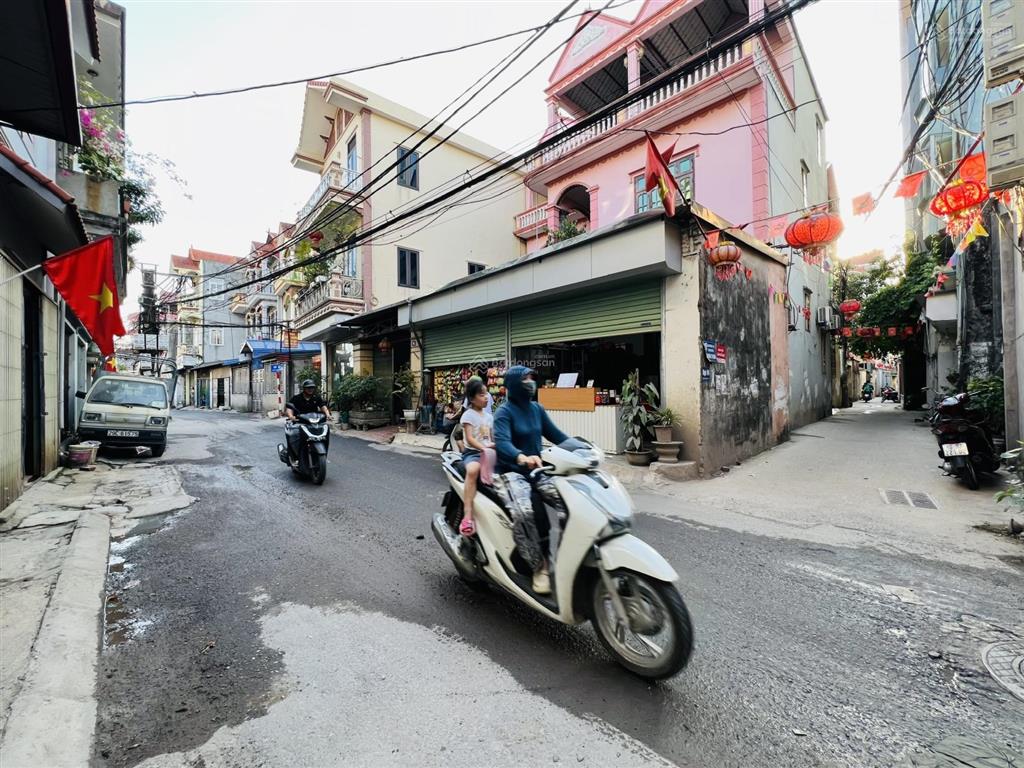 Bán nhà ngã tư nhổn  mặt tiền 5m  ngõ ô tô  sổ vuông đẹp  tầm tiền hiếm trong khu vực