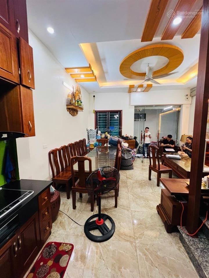 Cầu giấy 48m2, 6 tầng thang máy  ô tô đỗ cổng  nhà dân xây  full nội thất  sổ đẹp  nhỉnh 9 tỷ