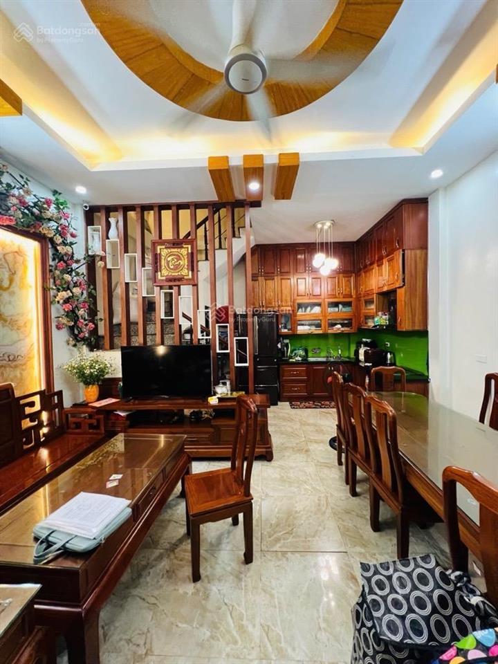 Cầu giấy 48m2, 6 tầng thang máy  ô tô đỗ cổng  nhà dân xây  full nội thất  sổ đẹp  nhỉnh 9 tỷ