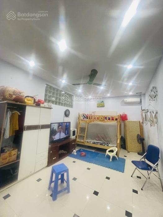 Cầu giấy 51m2, 5 tầng  kinh doanh đỉnh cao  ngõ thông  trước nhà ôtô 7 chỗ qua  nhỉnh 9 tỷ