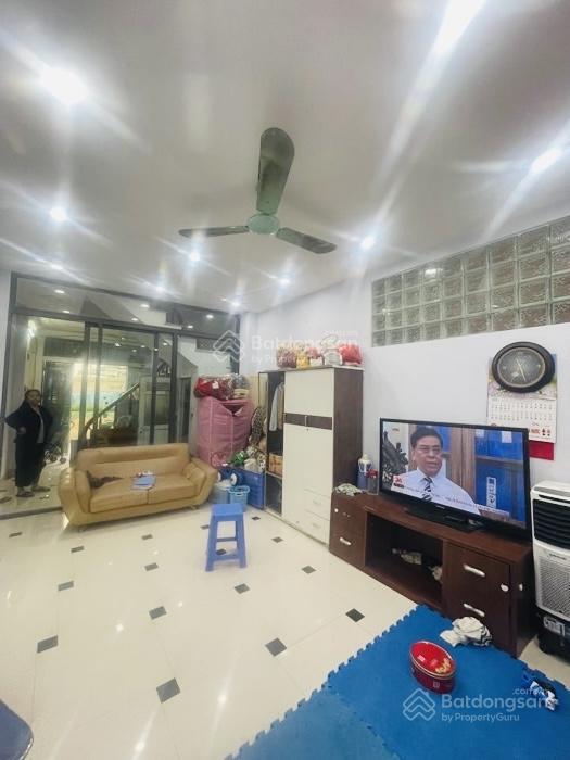 Cầu giấy 51m2, 5 tầng  kinh doanh đỉnh cao  ngõ thông  trước nhà ôtô 7 chỗ qua  nhỉnh 9 tỷ