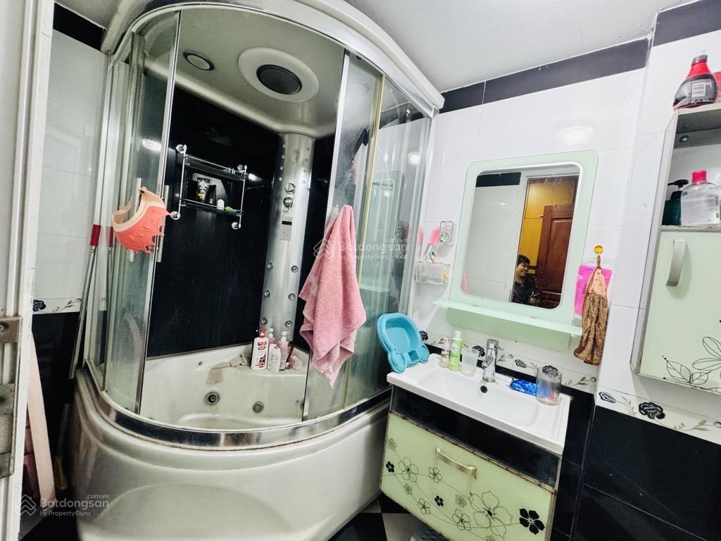 Trung tâm cầu giấy 55m2, 5t  ô tô đỗ cửa  nhà mới  nội thất nhập khẩu  ở ngay  chỉ hơn 10 tỷ