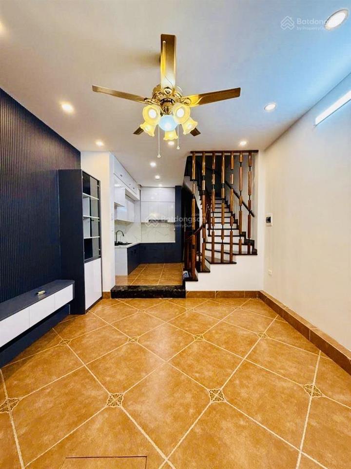 Nhà đẹp trung tâm cầu giấy 5 tầng  ô tô đỗ cửa  nội thất hiện đại sang trọng  chỉ nhỉnh 10 tỷ