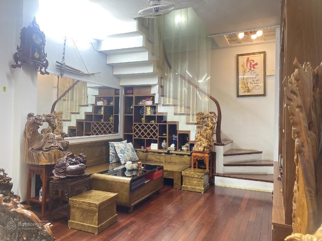 Nhà đẹp cầu giấy chỉ 30m ra ô tô tránh  full nội thất cao cấp  tiện ích bạt ngàn chỉ nhỉnh 9 tỷ