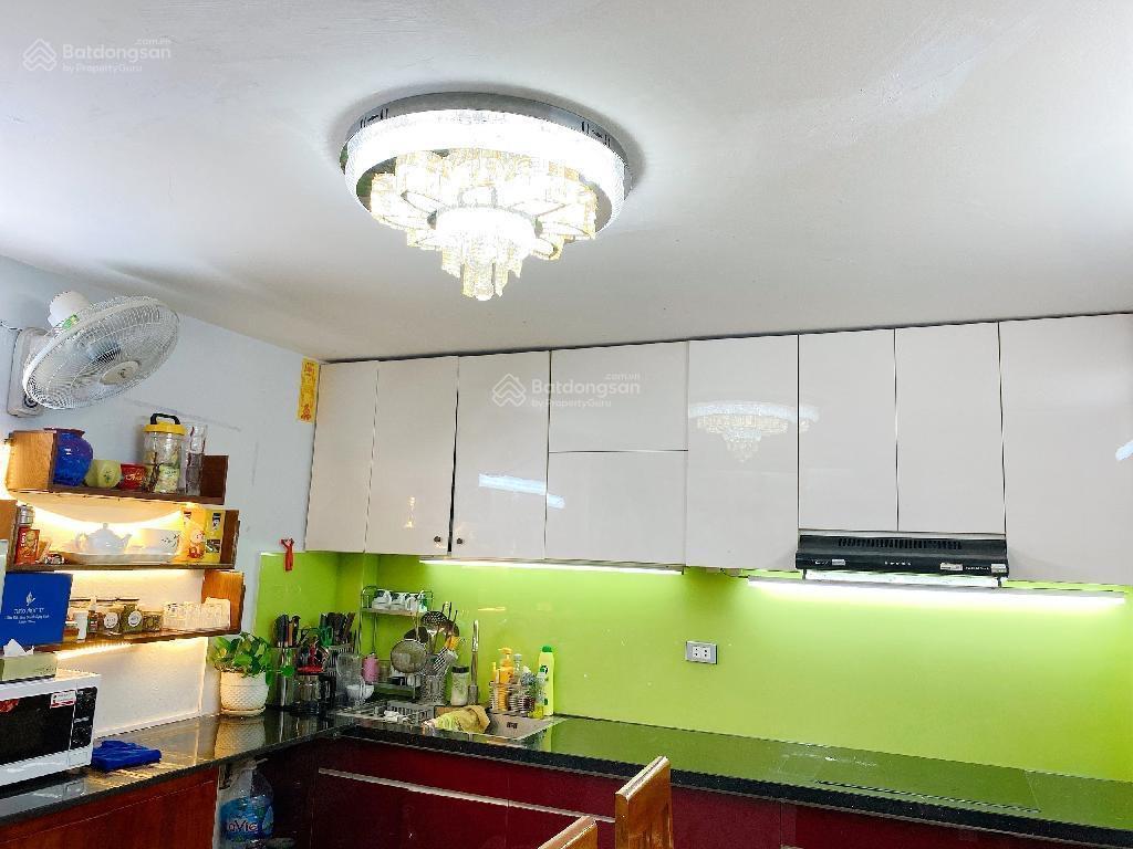 Nhà đẹp cầu giấy chỉ 30m ra ô tô tránh  full nội thất cao cấp  tiện ích bạt ngàn chỉ nhỉnh 9 tỷ