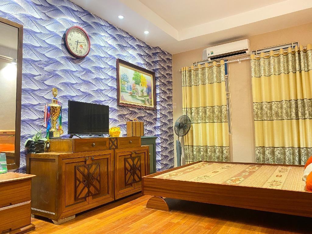 Nhà đẹp cầu giấy chỉ 30m ra ô tô tránh  full nội thất cao cấp  tiện ích bạt ngàn chỉ nhỉnh 9 tỷ