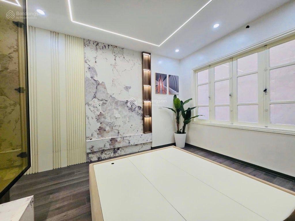Cầu giấy 46m2  nhà đẹp lộng lẫy  lô góc  dân xây  ngõ nông ba gác vài bước ra oto nhỉnh 11 tỷ