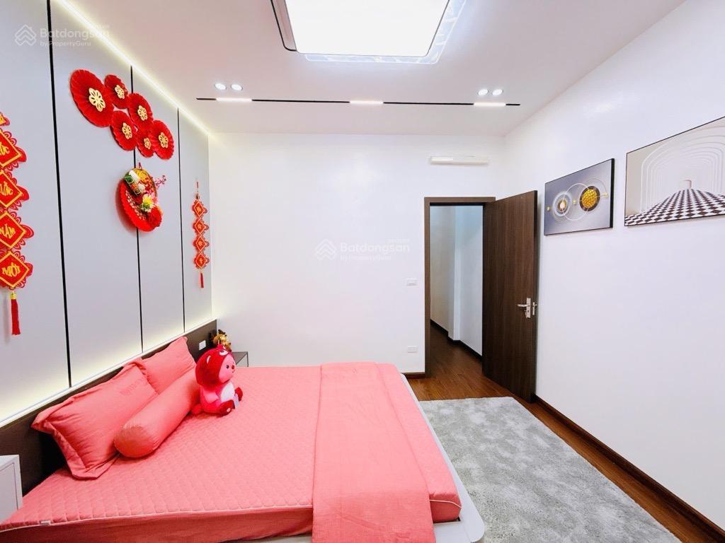 Nhà đẹp cầu giấy 45m2, 20m ô tô, full nội thất, đón tết sang xịn, xách vali về ở ngay, nhỉnh 9 tỷ