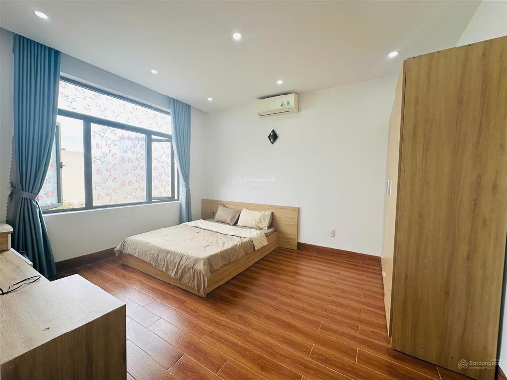 Cho thuê căn hộ penhouse 2pn khu nam việt á