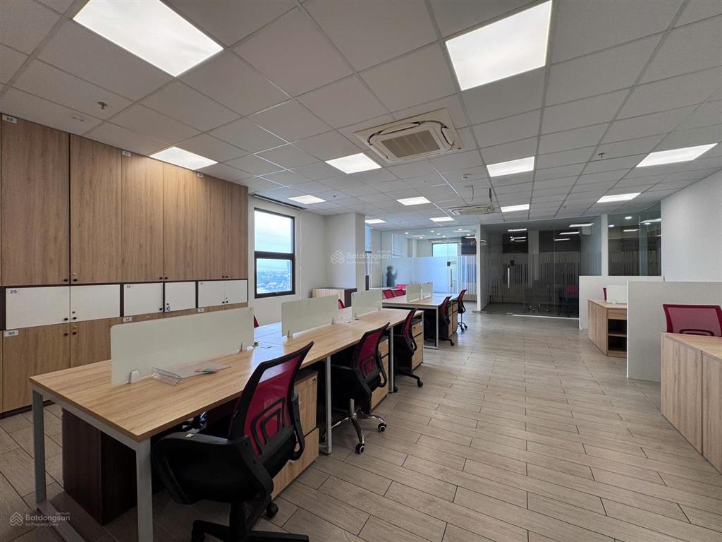 Cho thuê mặt bằng văn phòng 315m2  free pql lên đến 9 tháng  khu vực kcn vsip 1