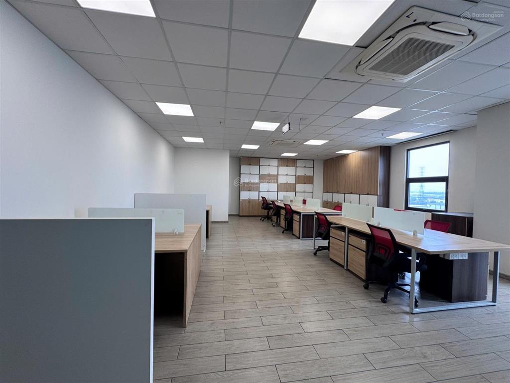 Mặt bằng văn phòng 315m2  sẵn máy lạnh  free pql lên đến 9 tháng  vsip 1