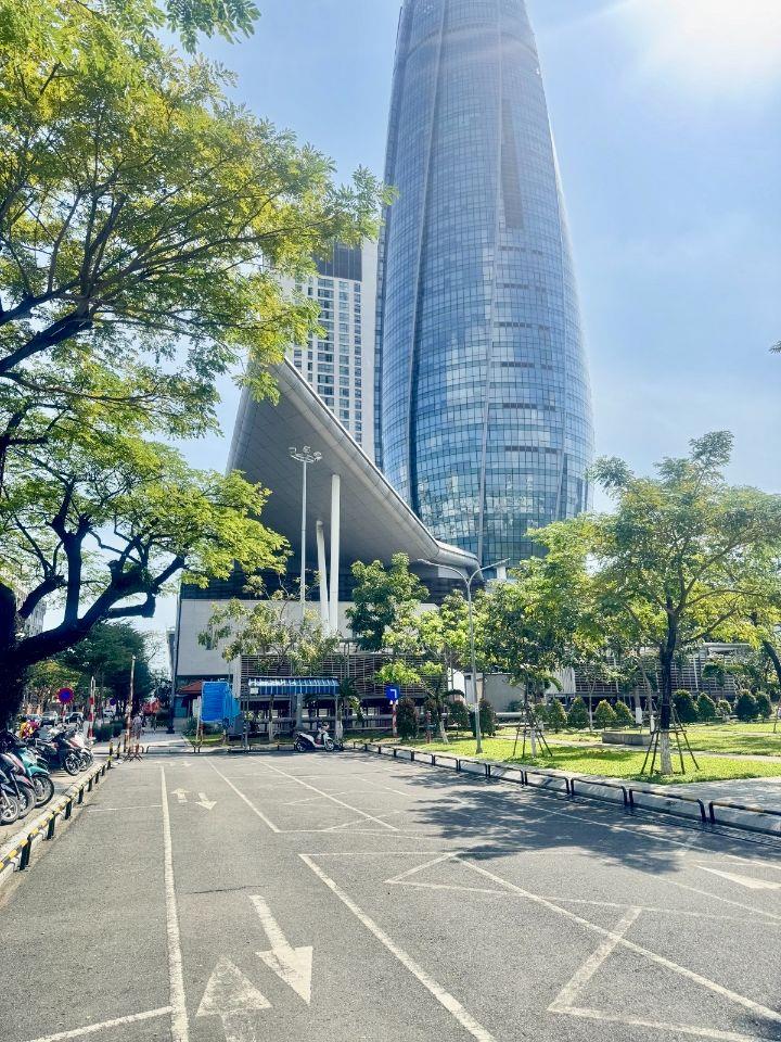 SỤP HẦM - SÁT TÒA HÀNH CHÍNH, SÔNG HÀN; MUA 1 ĐƯỢC 3 NHÀ - TỔNG DT 173M2 x 2 TẦNG - CHỈ 18.X TỶ