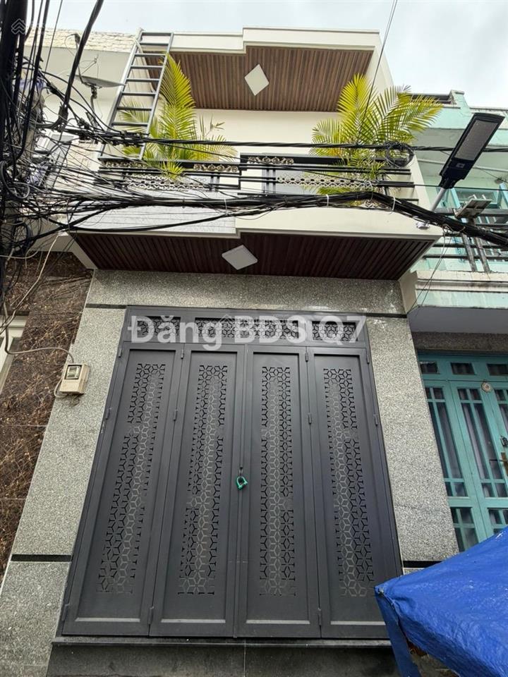 Quận 7 bán nhà mới 2 tầng 63m2 sàn  full nội thất  xe hơi tới cách nhà 50m  giá 4.65 tỷ.