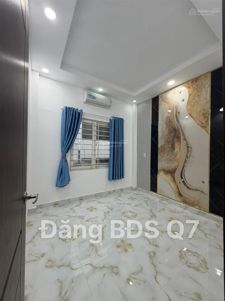 Quận 7 bán nhà 3 tầng 90m2 sàn  xe hơi tới cách nhà vài bước  trục bùi văn ba  giá 4.86 tỷ.